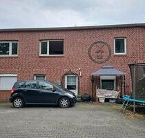 Oberwohnung - 995,00 EUR Kaltmiete, ca.  96,00 m² in Ostrhauderfehn (PLZ: 26842)