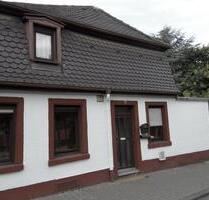 Kleines Stadthäuschen, zentral in Grünstadt -- Ideal für Singles