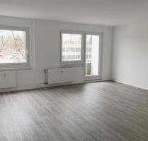 Jetzt in Ihre frisch renovierte Wohnung ziehen! - Zwickau Neuplanitz