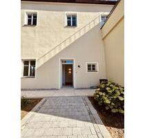 Exklusives Domizil in herrschaftlichem Anwesen mit unzähligen Möglichkeiten - Großaitingen