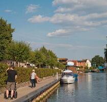 Ferienhaus mit Whirlpool an der Seenplatte in ruhiger Lage am See - Magdeburg