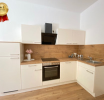 In Renovierung I Sonniger Balkon I Tageslichtbad mit Wanne I Moderne Einbauküche - Dresden Cotta