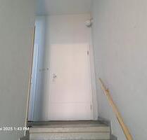 2 Zimmer, große Küche, Bad, Etagenheizung Warm ca.480€ - Oelsnitz (Vogtland)