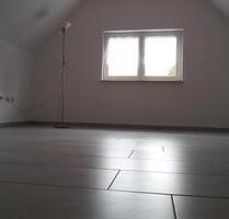 Renovierte und moderne 1-Zimmer Wohnung mit Stellplatz und EBK - Binnen