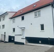 Helle-neu renovierte Wohnung in Nieder-Mockstadt ( Florstadt ) - Altenstadt