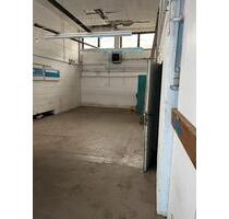 Gewerbehalle mit 180 m², zwei Rolltoren, Büro usw. - Albstadt
