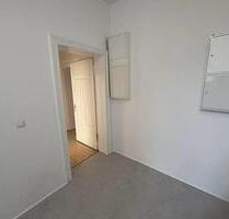 Altbauwohnung im 1. OG, Erstbezug nach Renovierung - Duisburg Duisburg-Mitte