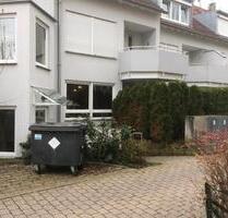 Gemütliche 1-Zimmer-Wohnung mit Terrasse und Stellplatz - Wiernsheim