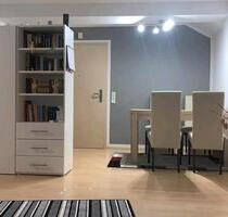 Schöne, helle Dachgeschoss Wohnung - Pilsting