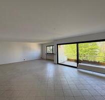 Geräumige Wohnung mit Balkon in zentraler Lage von Saarbrücken