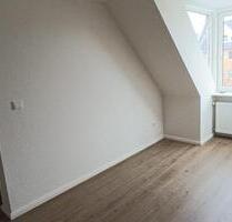 Nach Renovierung!! Schöne Dachgeschosswohnung mit Balkon zu vermieten - Eberswalde