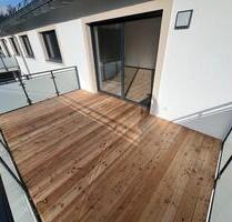 Geräumige 3-Zimmer-Wohnung mit großem Balkon, Einbauküche und Stellplatz - Reischach