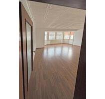 Schöne 3-Zimmer-Wohnung mit Balkon in Uslar, zentrale Lage