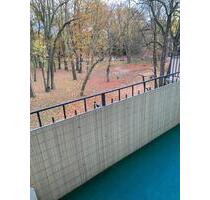 3-Raumwohnung mit zwei Balkonen und Badewanne - Leipzig Lausen-Grünau