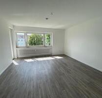 Top Lage Wickrath! Sanierte Etagenwohnung mit Balkon - Mönchengladbach West