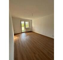 Frisch sanierte 3-Zimmer-Wohnung mit Balkon & Einbauküche – 58 qm - Kamenz