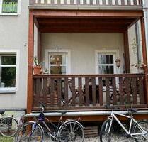 2-Raum-Whg *neues Laminat *schöner Balkon *Einbauküche - Leipzig Ost