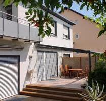 Rheinzabern: Großzügiges Einfamilienhaus mit Einliegerwohnung