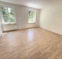 Schöne 3 Zimmer Wohnung mit Dusche und Balkon! - Halberstadt