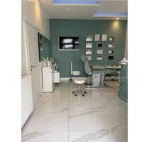 Kosmetik Studio - 1.400,00 EUR Kaltmiete, ca.  22,00 m² in Berlin (PLZ: 13086) Pankow