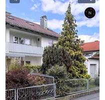 DOPPELHAUSHÄLFTE - ZWEIFAMILIENHAUS mit großem Garten - Moosburg an der Isar