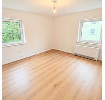 **Frisch renoviert: +neuer Laminat +weiße Wände +neues Tageslichtbad +gemütlich** - Marl Alt-Marl