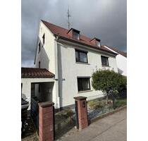 Schöne 3 Zi. Dachgeschoss Whg in Stuttgart Hofen „sofort frei“