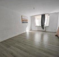 PRIVAT - Zentrale renovierte Wohnung mit Balkon in Elberfed - Wuppertal Arrenberg