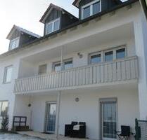 Sonnige 4-Zimmerwohnung mit Garage u.OstbalkonSüdbalkon - Buxheim
