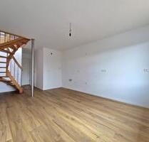 2,5-Zimmer Wohnung mit Balkon u. Garage: Erstbezug - Ludwigsburg Hoheneck