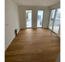 schöne große 4ZKB Neubauwohnung mit Balkon & 2 Bädern & Aufzug in Wolfsburg ( WOB-HWT4a-2R )