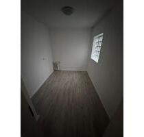 Eine schöne 3 Zimmer-Wohnung - 1.250,00 EUR Kaltmiete, ca.  90,00 m² in Worms (PLZ: 67549) Westliche Vororte