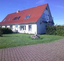 Haus am Breeger Bodden mit drei Wohneinheiten - Sassnitz