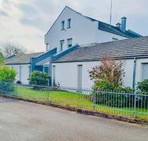 Vielseitiges Wohnhaus mit Anbau in ruhiger Lage von Nabburg