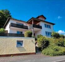 Mehrfamilienhaus - 1.300,00 EUR Kaltmiete, ca.  150,00 m² in Nentershausen (PLZ: 36214)