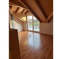 Helle 5 Zimmerwohnung - 1.500,00 EUR Kaltmiete, in Bockhorn (PLZ: 85461)