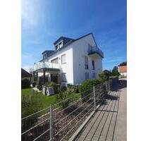 Lichtdurchflutete 3 Zimmer-Wohnung im Obergeschoss mit Balkon - Schrobenhausen