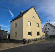 Komplett renoviertes Einfamilienhaus in dörflicher Lage - Welling