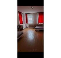 Zwei Zimmer in 72221Haiterbach zu vermieten.