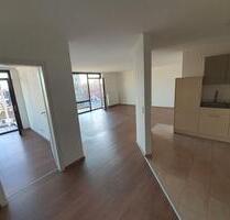Exklusives Penthouse im Zentrum HF inkl. Küche, Aufzug & Balkonen - Herford
