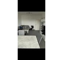 3-Zimmer-Wohnung mit Balkon ab 15. August. familien oder Frauen - Berlin Tempelhof-Schöneberg
