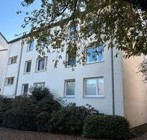 Wunderschöne, großzügig geschnittene 4-Zimmer-Wohnung mit Sonnenbalkon in Bremen-Schwachhausen