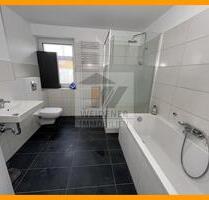 Moderne 3 Zimmer Wohnung mit Balkon, Wanne und Dusche! Erstbezug nach Sanierung! - Gera
