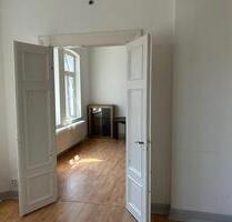 Helle 4-Zimmer-Wohnung (100 m²) in zentraler Lage von Minden