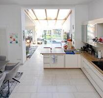 Schönes 2,5 Zimmer Zechenhaus mit Garten und Terrasse, möbliert - Essen Stadtbezirk V