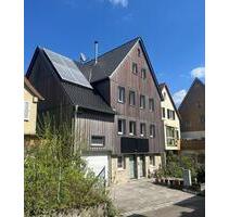freisteh. Haus mit Potenzial über 4 Etagen Weinstadt