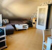Schöne Dachgeschosswohnung - 325,00 EUR Kaltmiete, ca.  65,00 m² in Bodenwerder (PLZ: 37619)