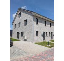 Schöne Neubau-Haushälfte in Albersdorf