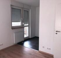 Perfekt für Singles! 1,5 -Raum-Wohnung mit Balkon und Tiefgarage - Dresden Pieschen