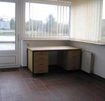 Büro in TOP-Lage mit großer Lagerhalle - Buxtehude